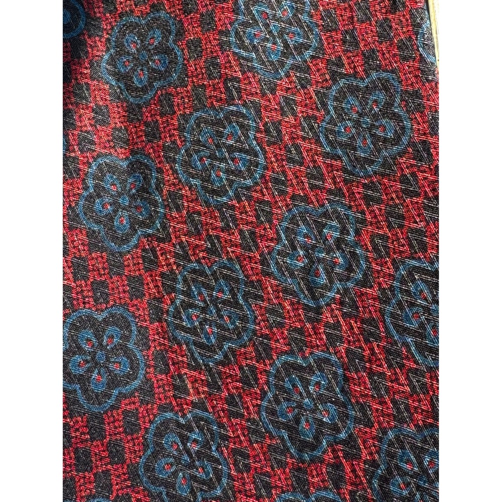 Vintage Giorgio Armani Cravatte Silk Tie Red Navy Blue Floral Medallion Italy - Picture 2 of 4